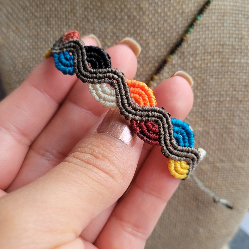 Earth Art Hand Crafted Artisan Multicolor Bracelet - Picture 4 of 6